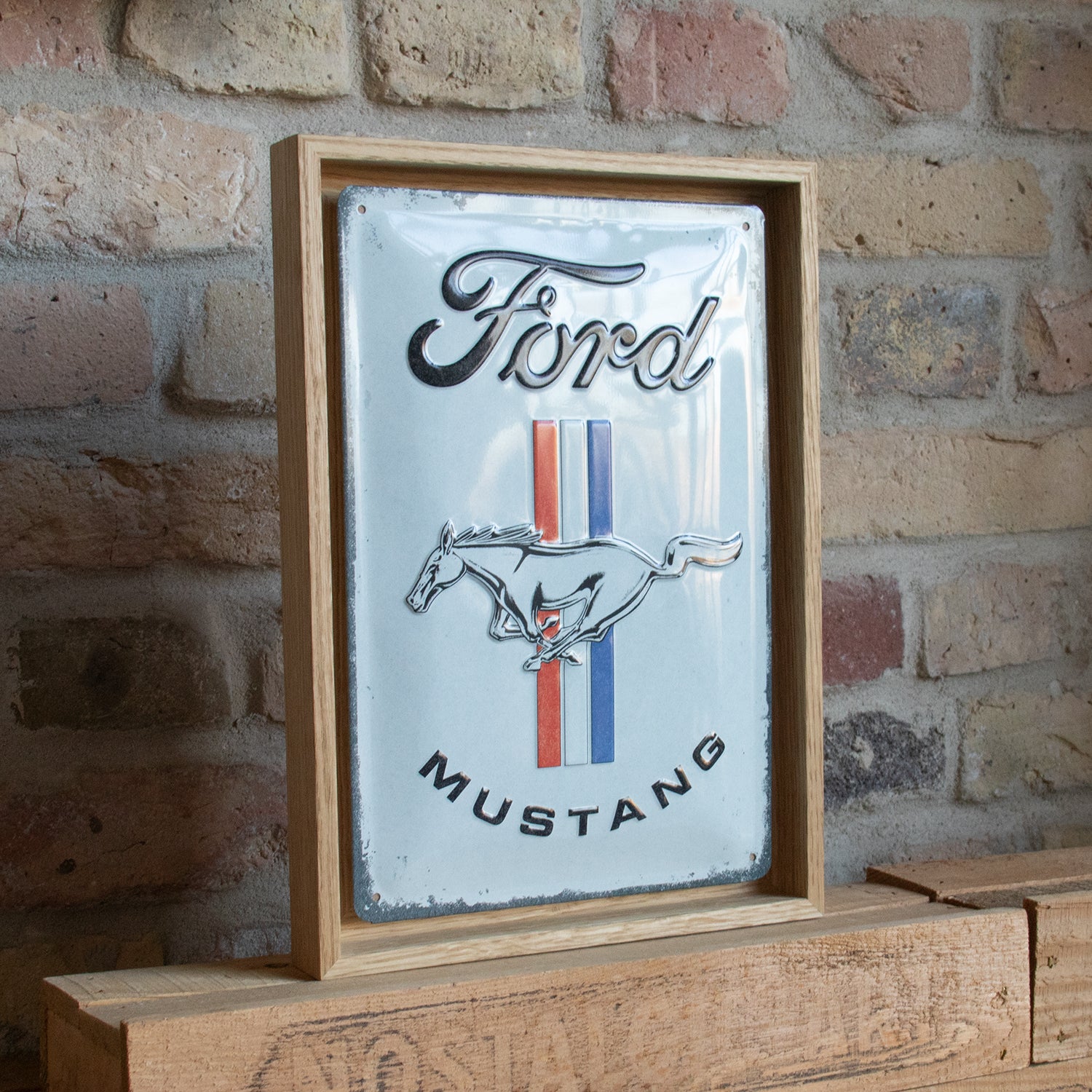 Ford Mustang - Horse & Stripes Logo N-Frame M Edition